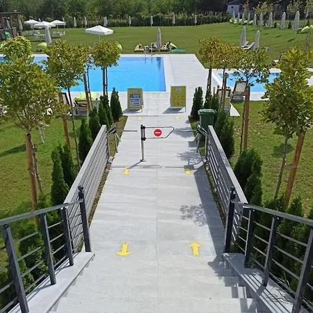 Здравен курорт Beach *